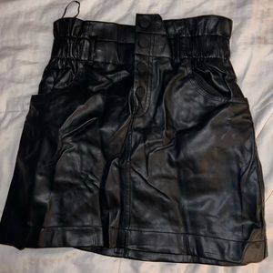 Zara women’s faux leather skirt size small